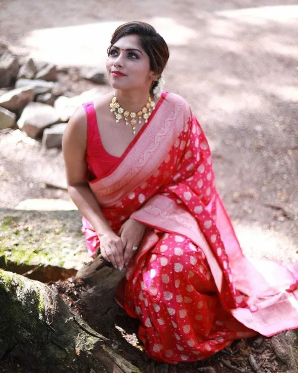 Pink_Woven_Banarasi_Jacquard_Saree_(Pink)